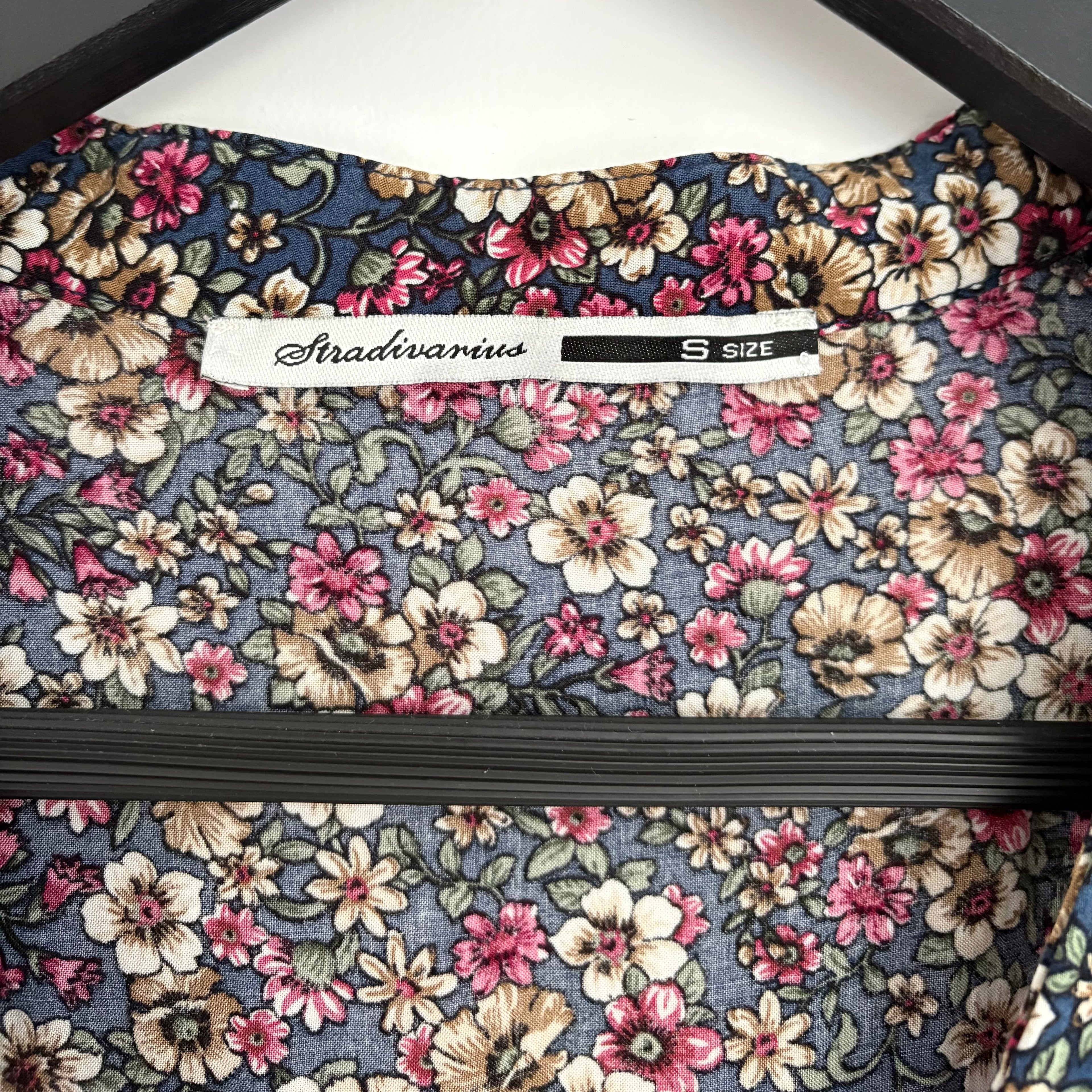 Robe fleurie "Stradivarius"